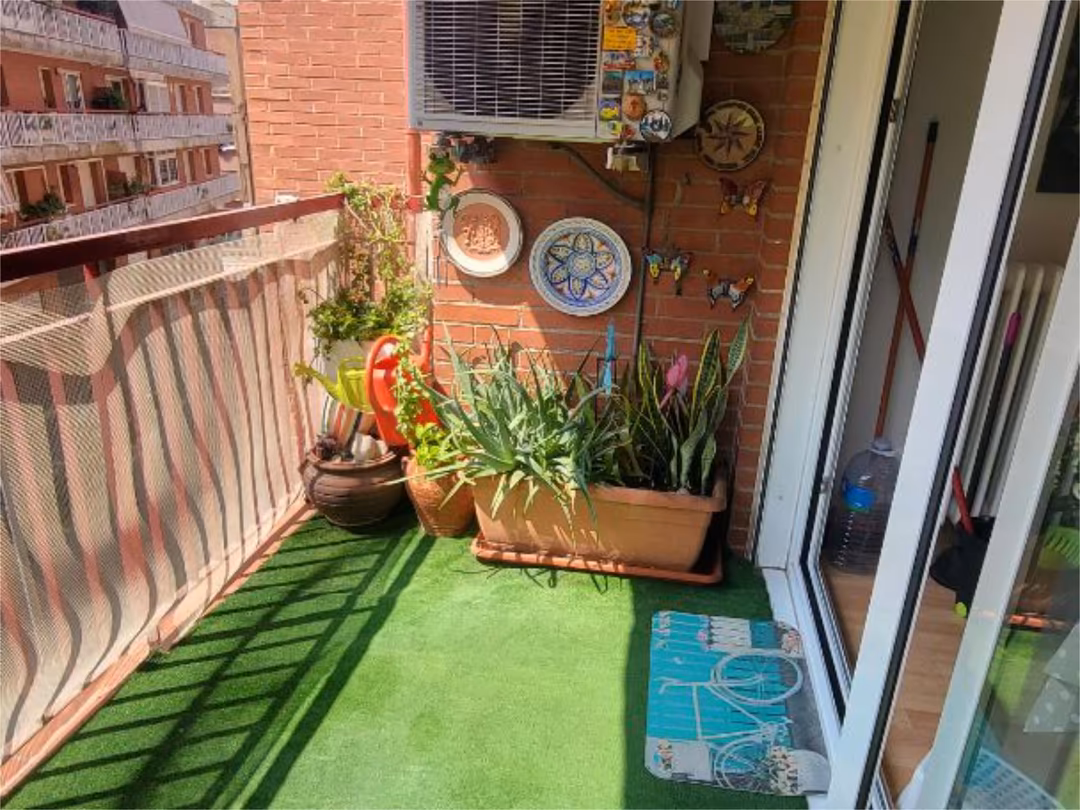Piso en  Carrer de Vilapicina 16 - Foto 3