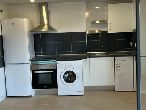 Piso en avenida de Castilla y León, 9 - Foto 1