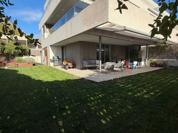 Piso en avenida Víctimas del Terrorismo, 12