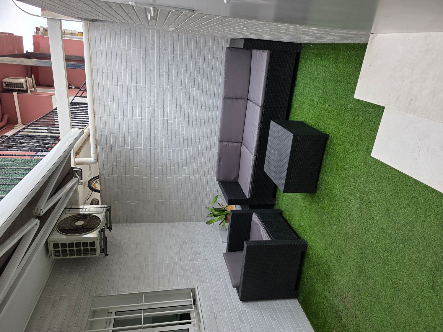 Piso en calle Bolivia, 230 - Foto 2