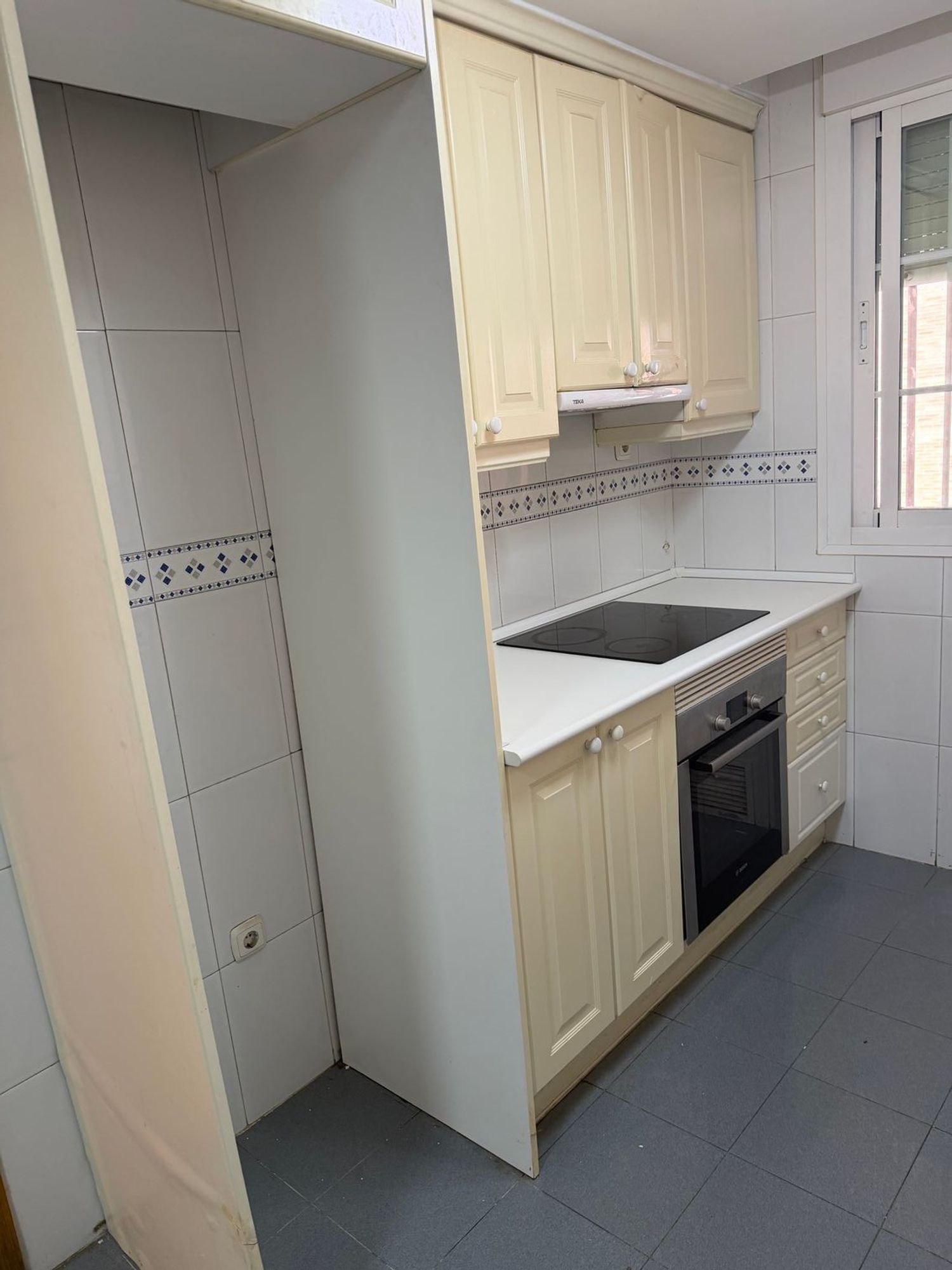Chalet adosado en Calle Valle de Cardos, Valdezarza - Foto 16