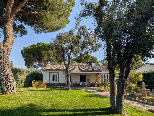Casa o chalet independiente en Paseo del Monte, 264 - Foto 2