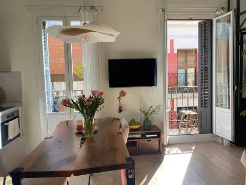 Piso en calle de Loreto y Chicote, 4