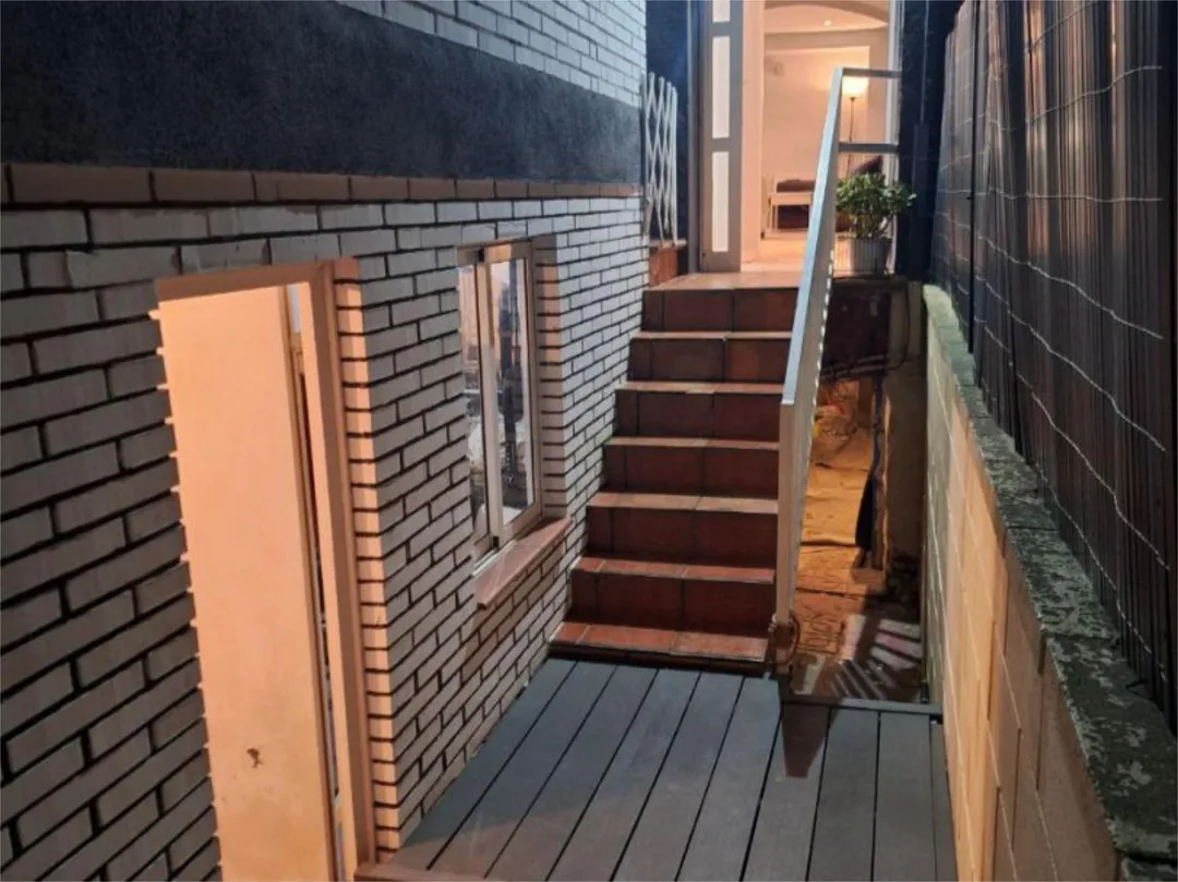 Casa adosada en  Carrer de Còrdova 242 - Foto 1