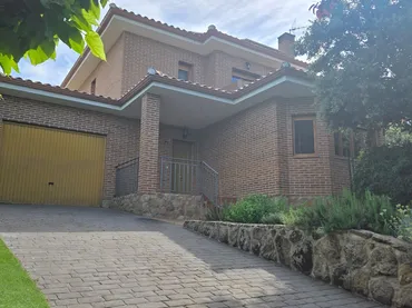 Chalet en  Calle Coruña 32 - Foto 2