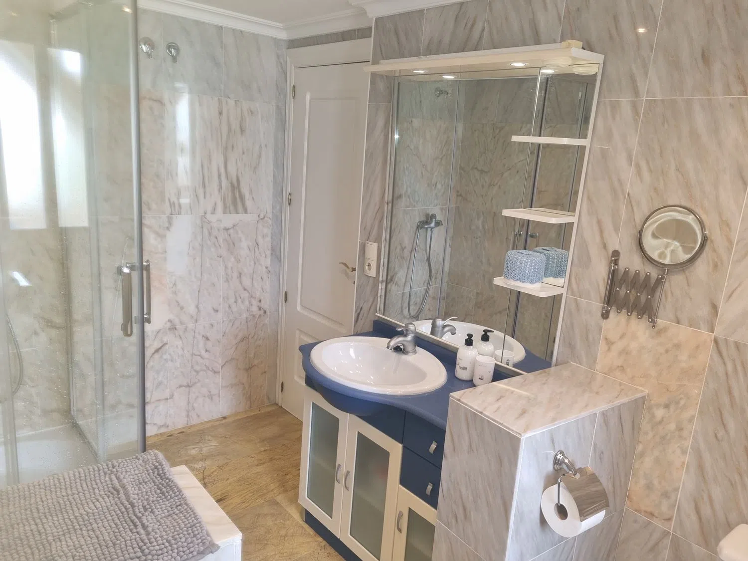 Chalet adosado en calle Avilés, 48 - Foto 4