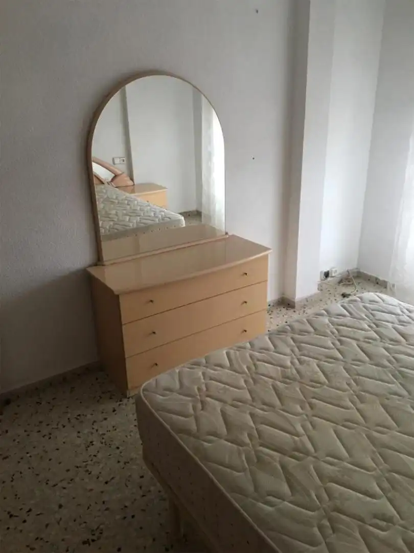 Piso en  Calle de Monóvar 1 - Foto 15