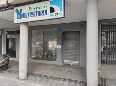 Local comercial en  Calle Rafael Salgado 30 - Foto 7