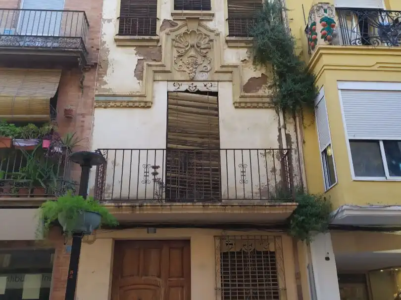 Casa adosada en  Carrer d'Alloza 68 - Foto 7