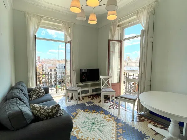 Piso en Calle de la Corona, El Carme - Foto 1