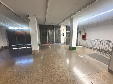 Local comercial en Terrassa - Foto 2