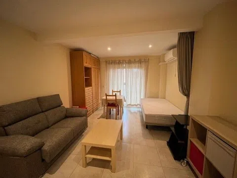 Estudio en calle Malagón, 2