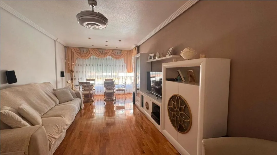 Piso en  Calle Juan de la Cosa 2 - Foto 3