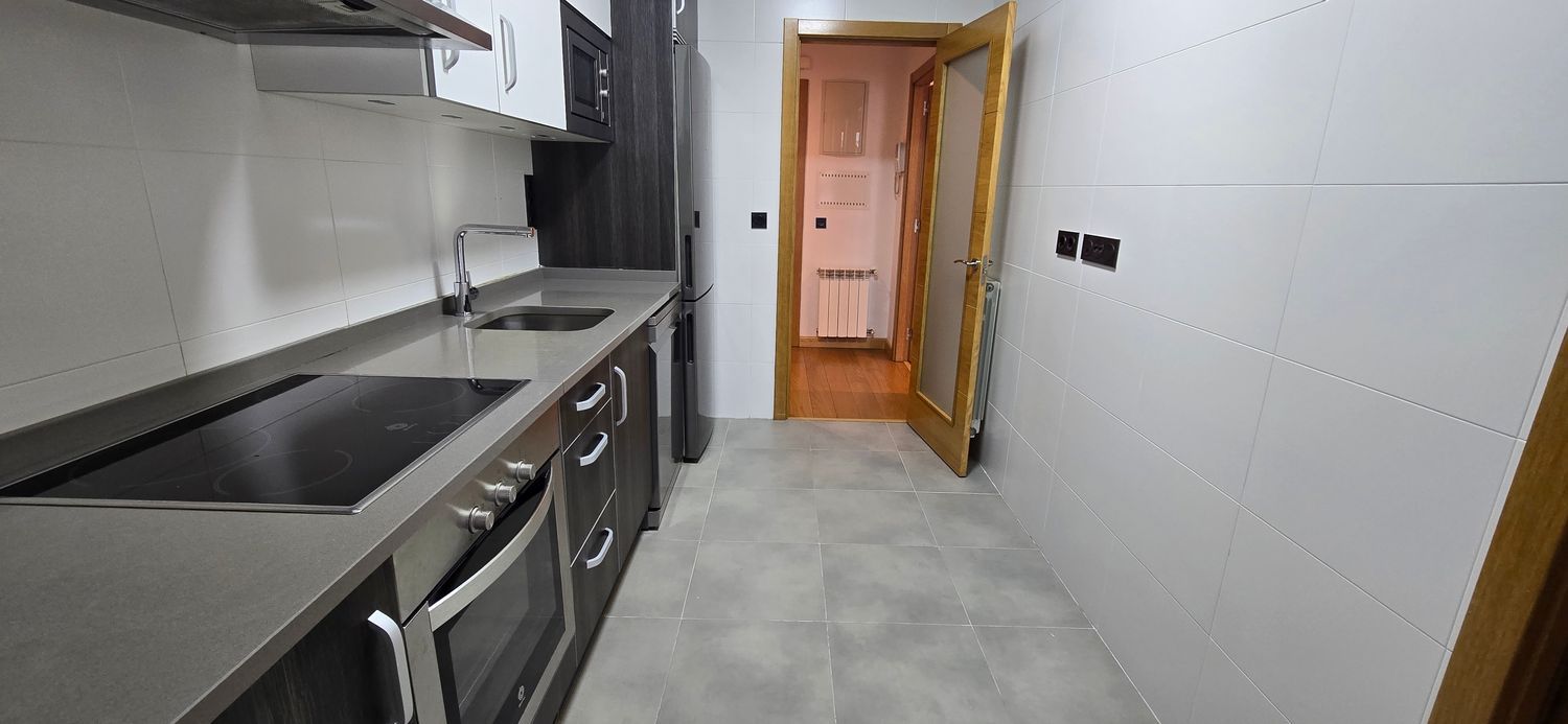 Piso en calle Tapia de Casariego, 7 - Foto 2