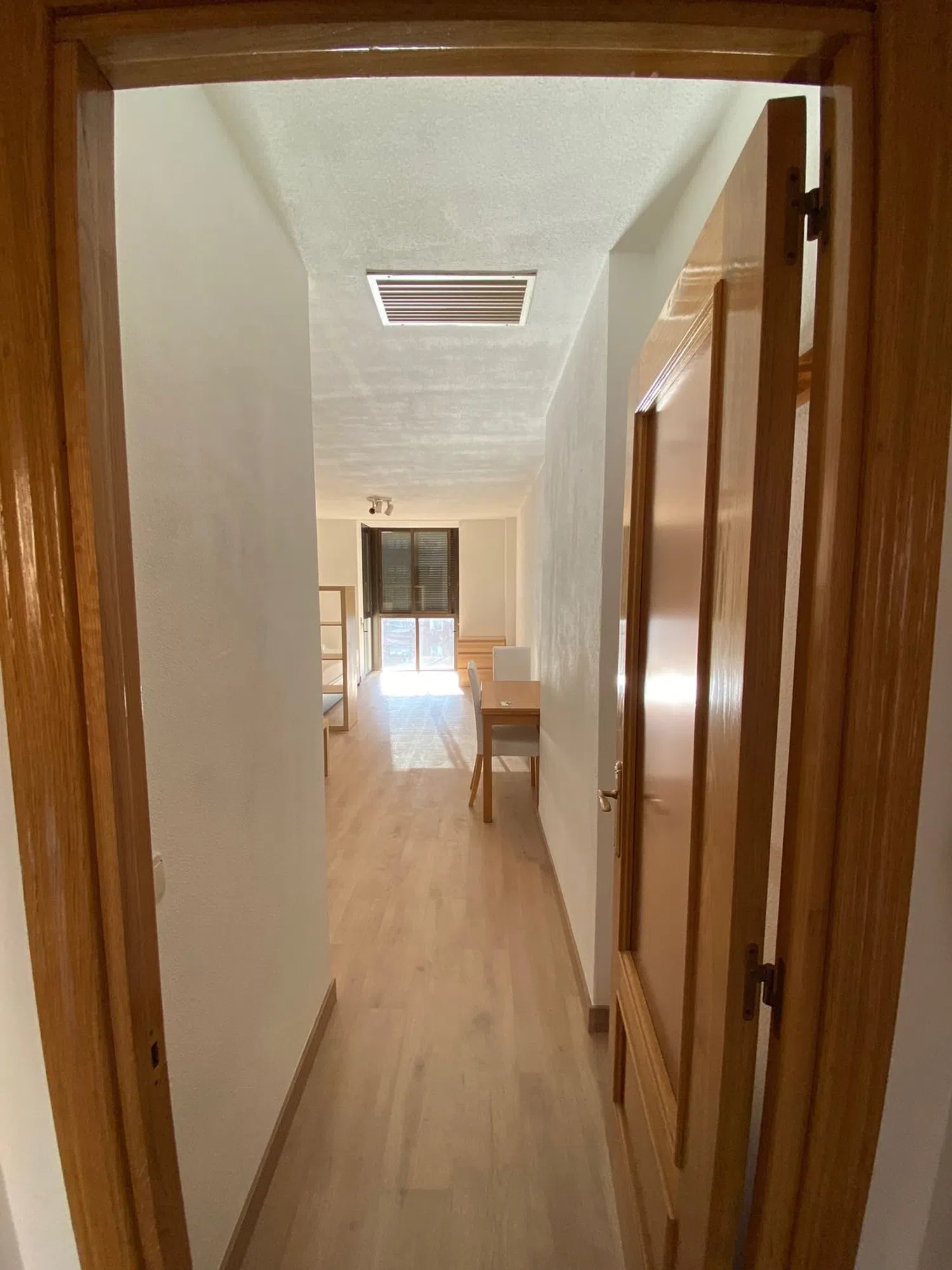 Estudio en calle de la Infanta Mercedes, 67 - Foto 18