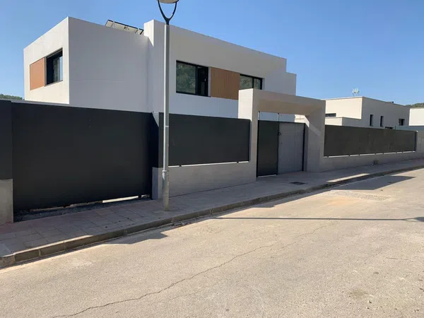 Chalet pareado en Carretera de Sant Pere de Ribes, 20, Vallpineda-Santa Bárbara, Vallpineda-Santa Bárbara - Foto 2