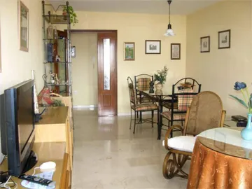 Apartamento en Junto al Parque de la Paloma - Foto 6