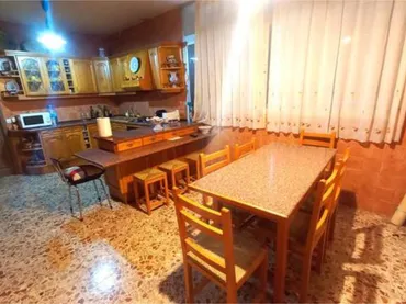 Chalet en En travesia principal - Foto 3