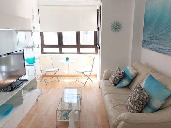 Piso en calle Luis Morote, 28