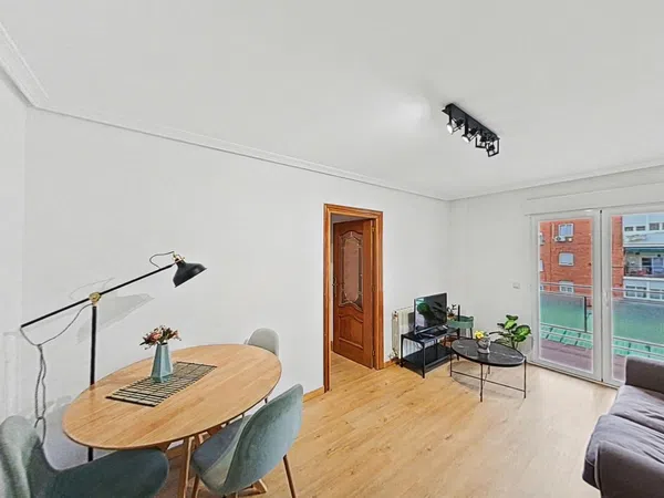 Piso en Universidad - Foto 1