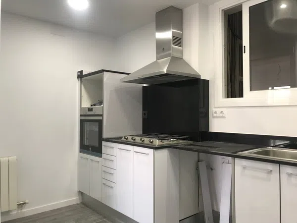 Piso en calle de Girona, 22