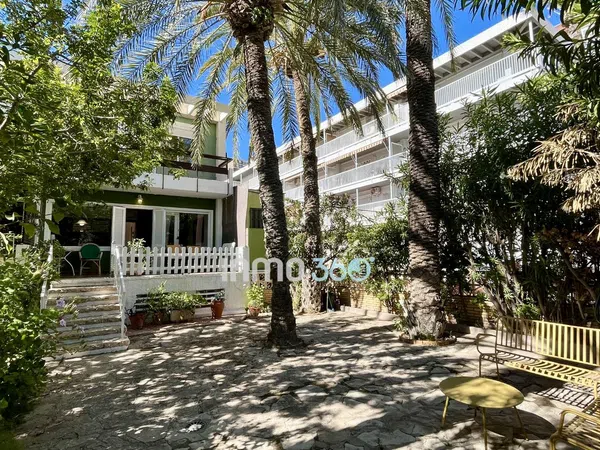 Chalet adosado en Calle Escocia, Playa de San Juan - Foto 1