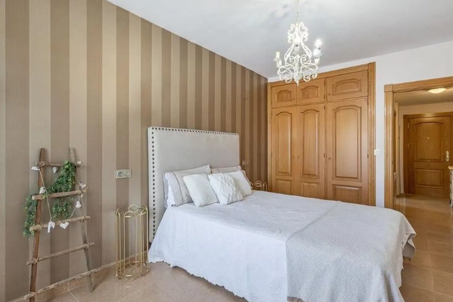 Piso en C. de El Escorial, 11