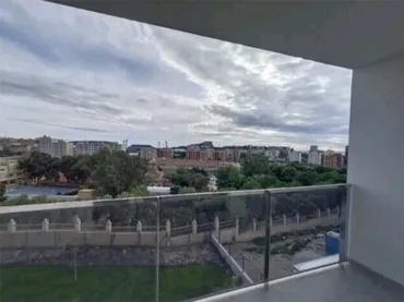 Piso en  Calle Deportista Pitu Perramón 1 - Foto 9