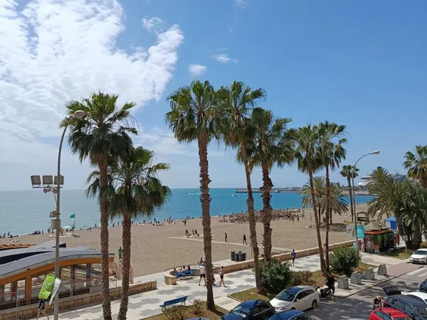 Piso en paseo Marítimo Ciudad de Melilla, 17 , 2º e