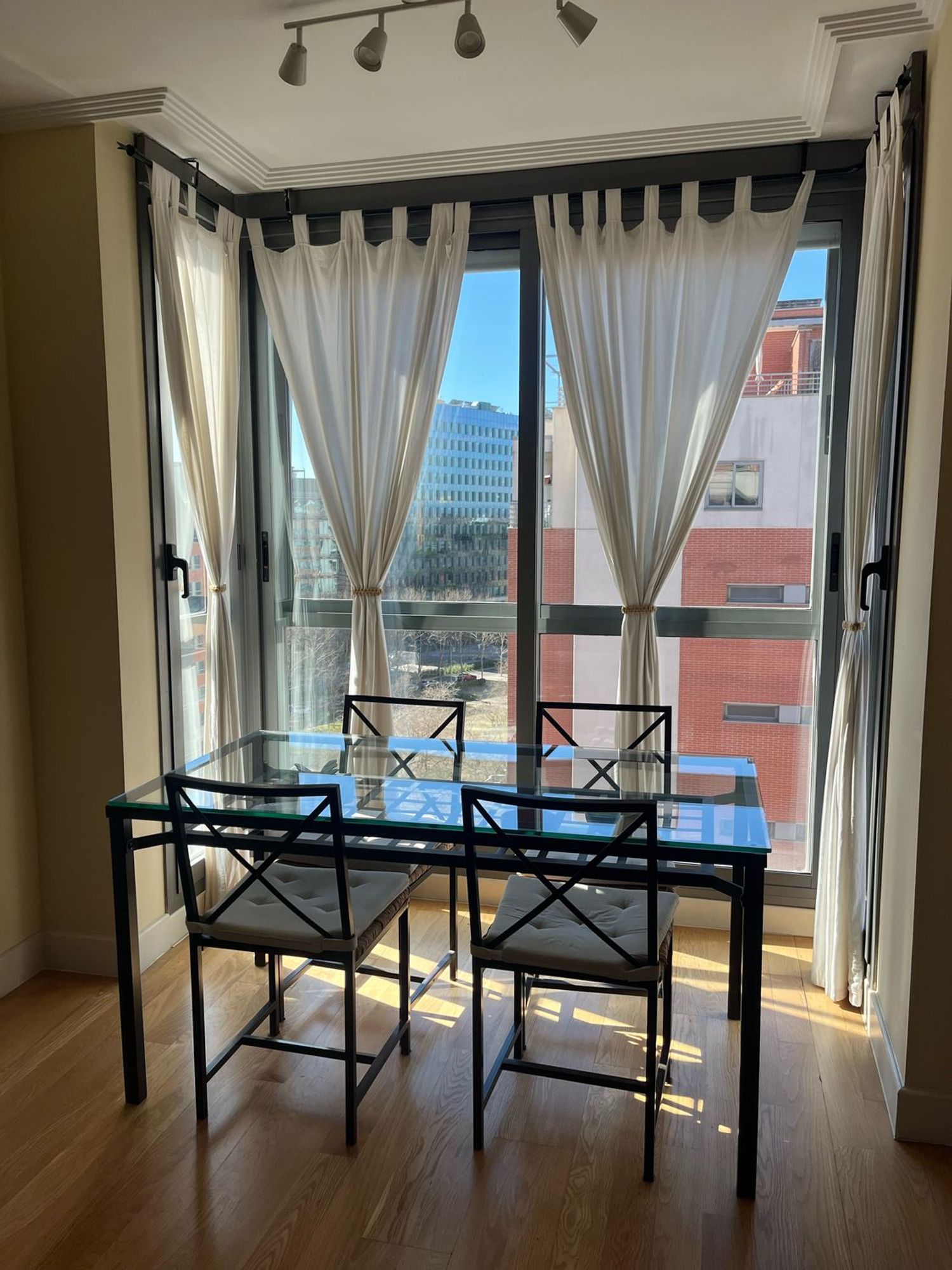 Piso en calle Eros, 7