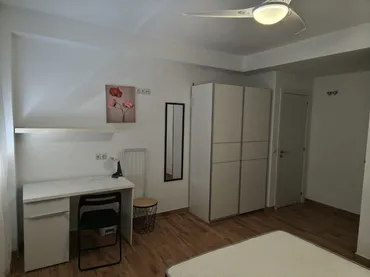 Piso en  Carrer d'Arnau de Vilanova 21 - Foto 5