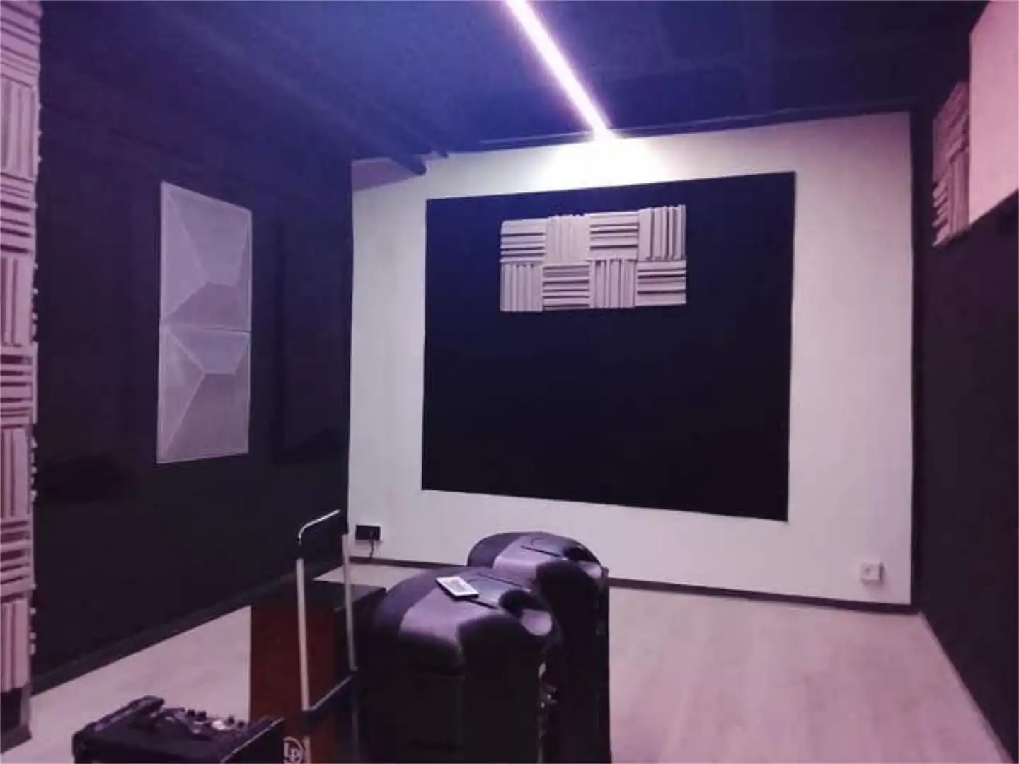 Local comercial en Ciudad de Asís - Foto 2
