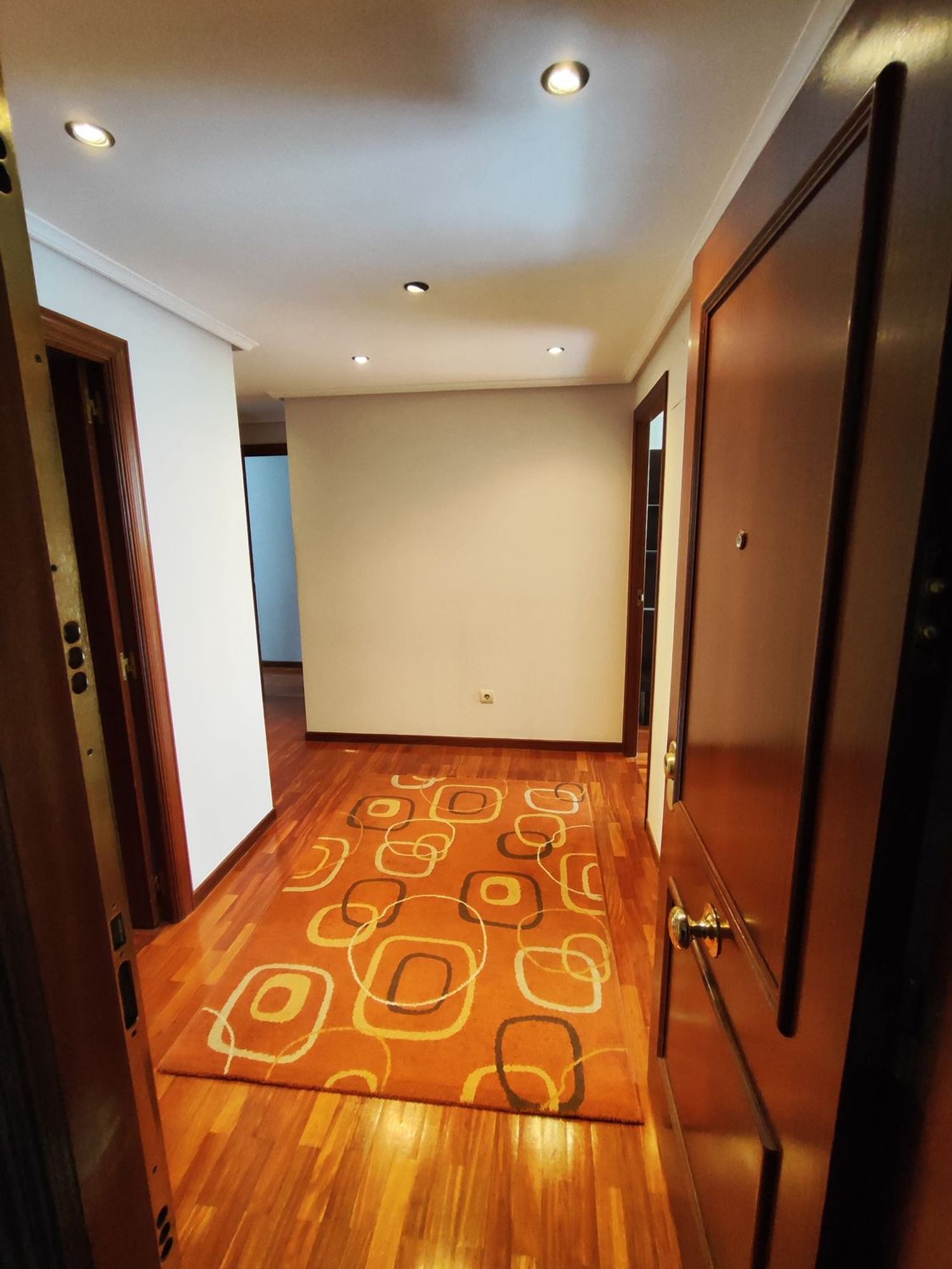Piso en Lakua - Foto 1