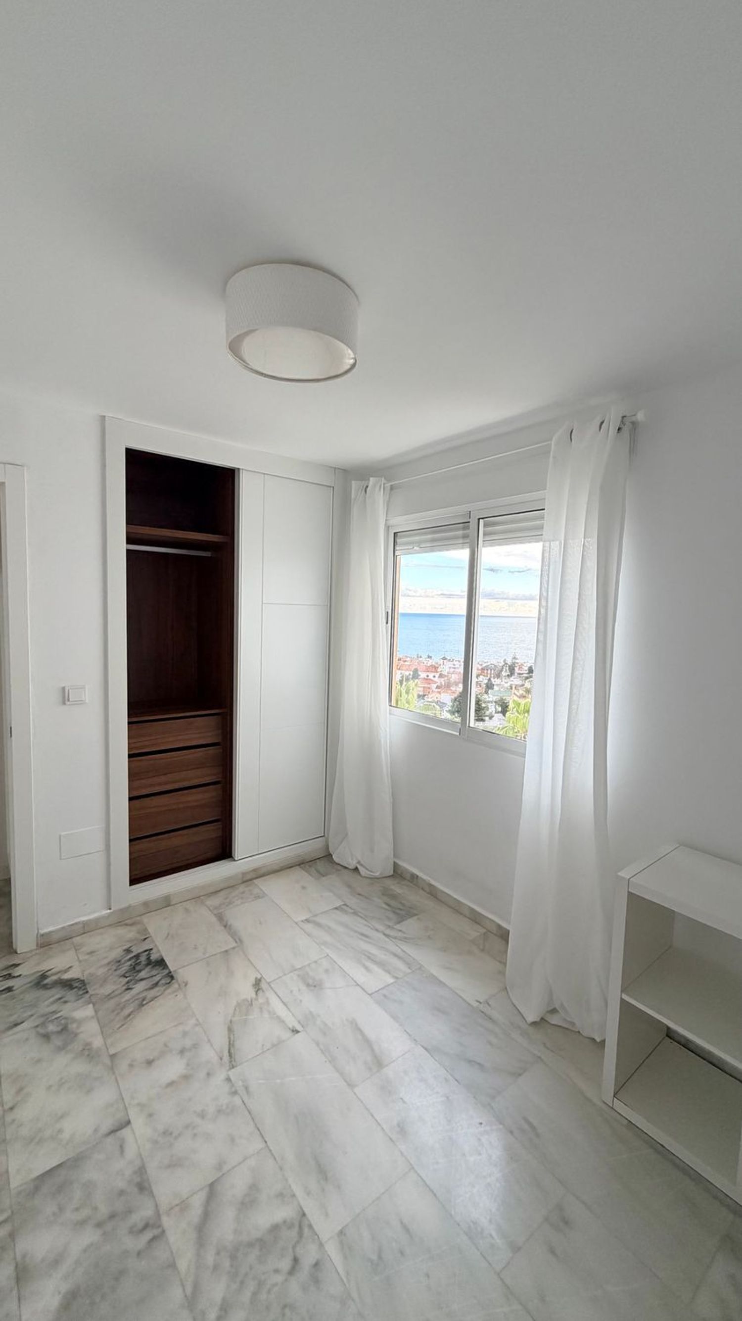 Piso en calle Guzmán el Bueno, 9 - Foto 12