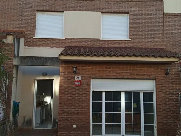 Chalet adosado en calle Río Salado, 11 - Foto 1