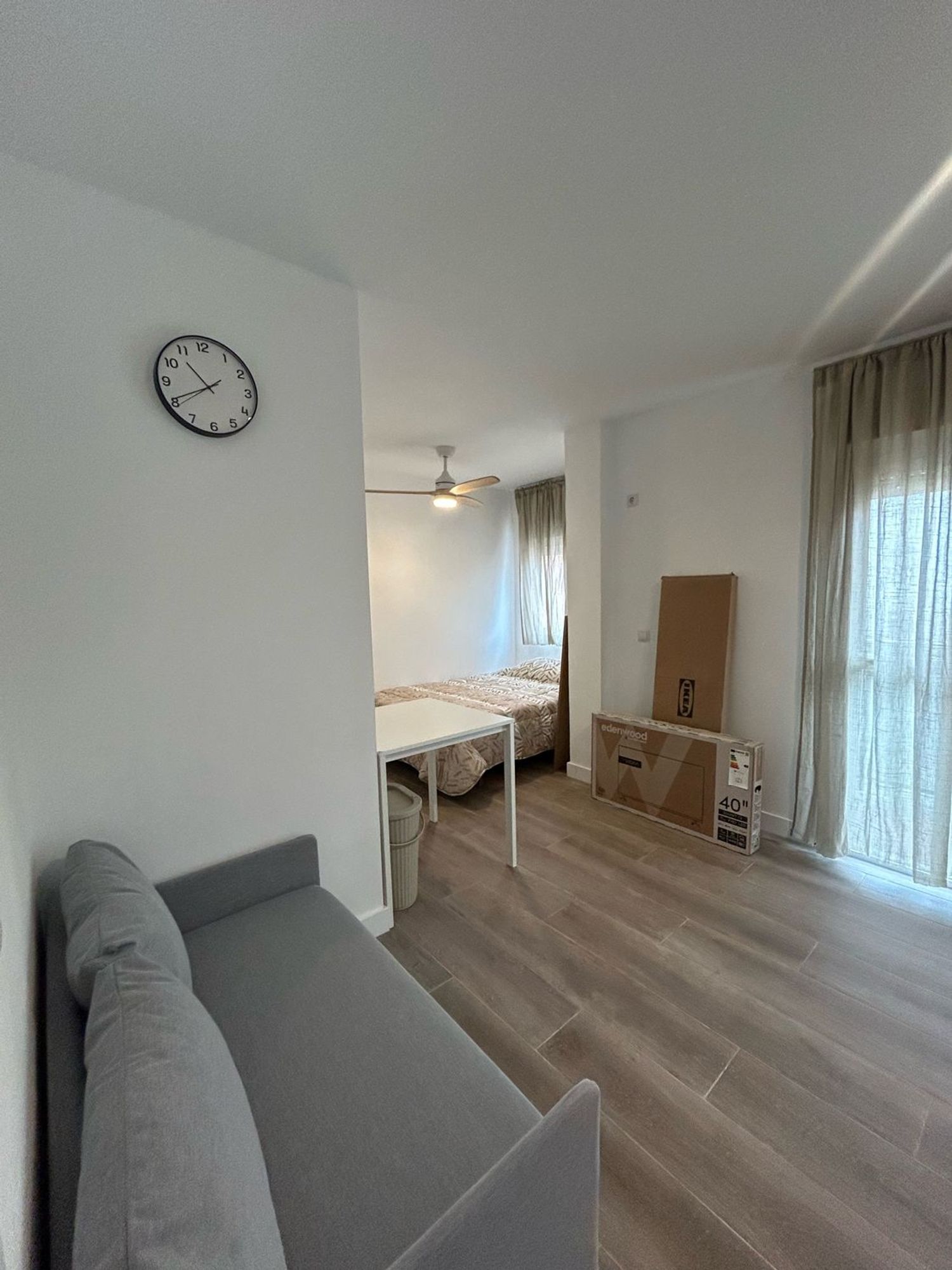 Estudio en calle del Pilar, 33 - Foto 1