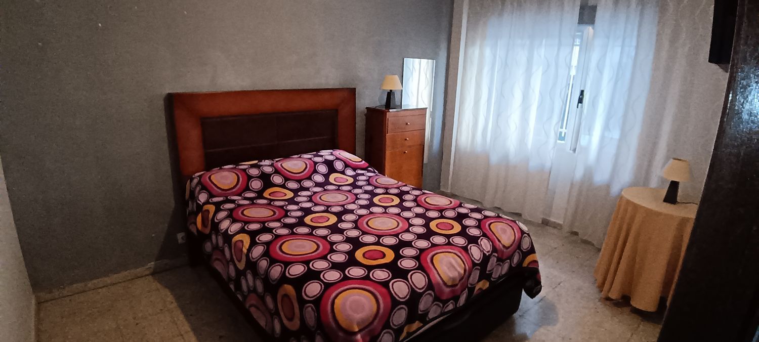 Piso en La Alhóndiga - Foto 6