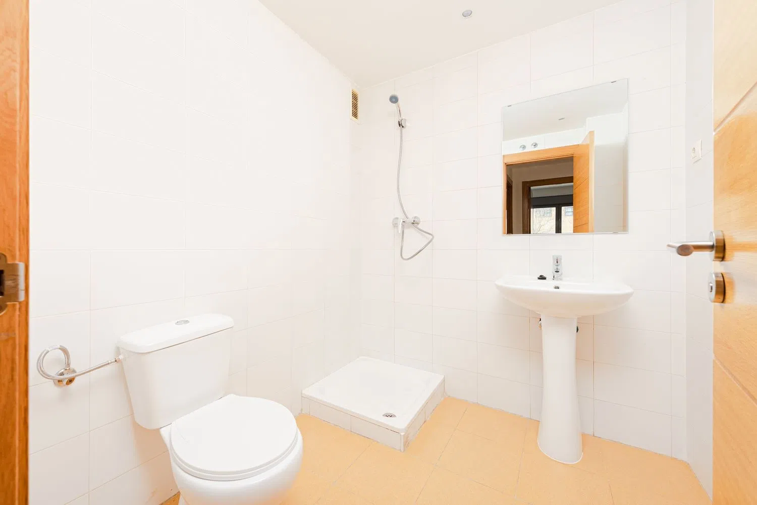 Piso en calle del Jacobeo - Foto 17