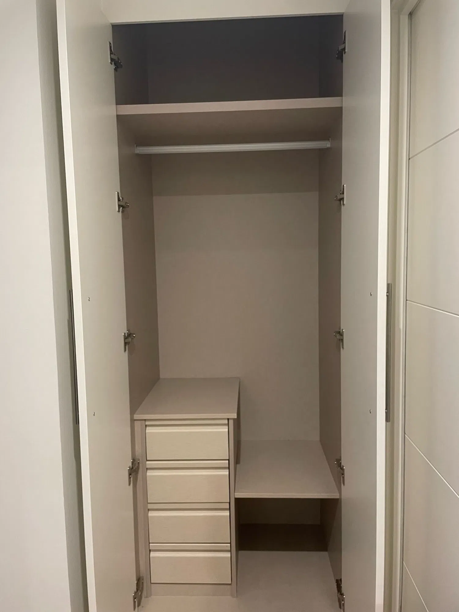 Piso en calle de Luis Martinez Feduchi, 146 - Foto 1