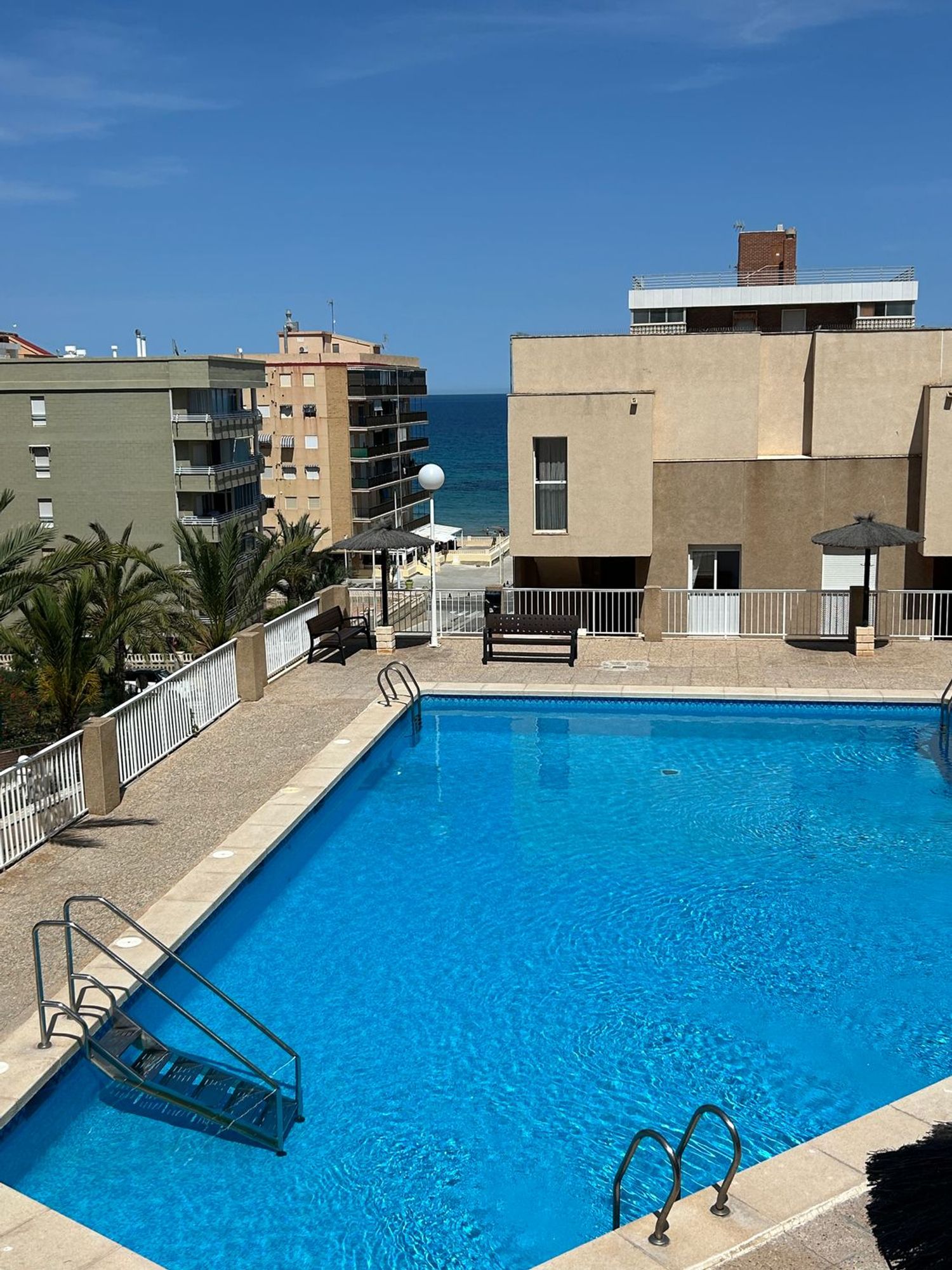 Piso en Arenales del Sol - Foto 28