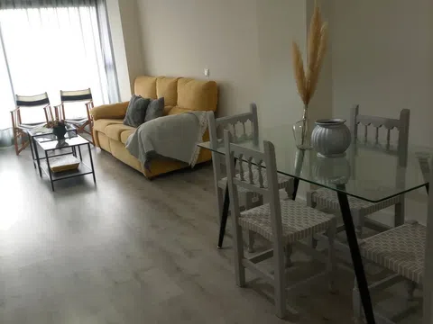 Piso en avenida Jorge Luis Borges, 18