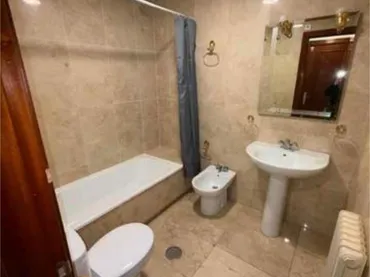 Piso en Zona Eroski - Foto 7