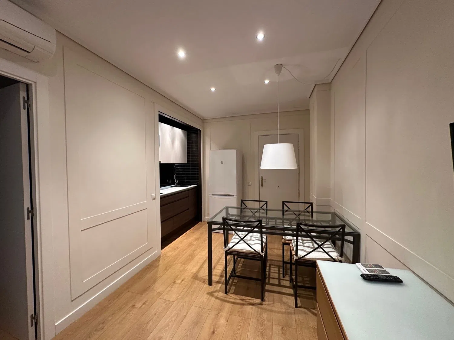 Piso en calle de Menorca, 44 - Foto 6