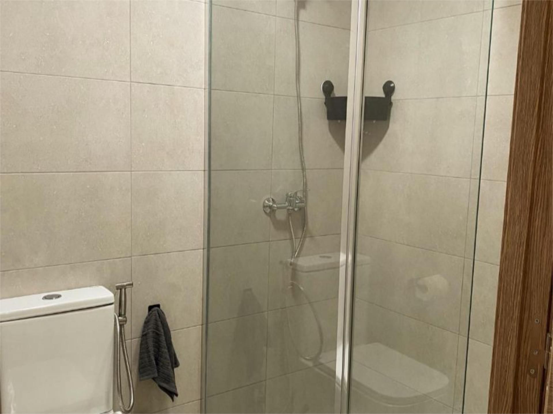 Piso en  Calle Ferrocarril del Puerto 8 - Foto 2