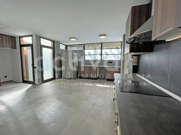 Chalet pareado en La Miranda - Ciutat Diagonal - Foto 9