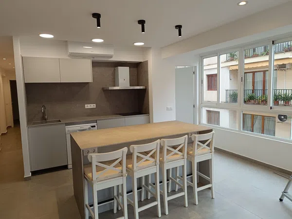 Piso en calle d'Ausiàs March, 34 - Foto 1