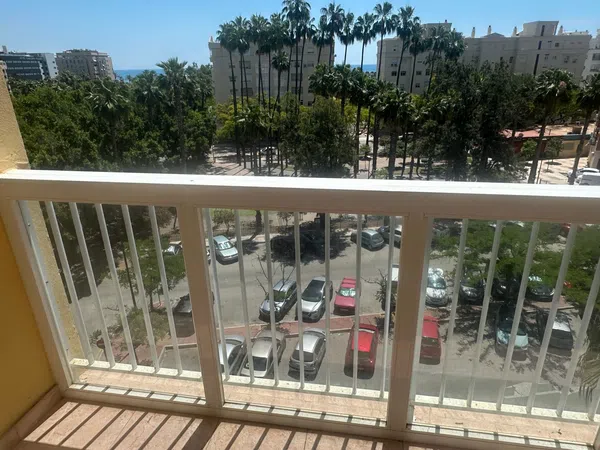 Piso en Calle Francisco Pacheco, Los Guindos - Parque Mediterráneo - Santa Paula - Foto 1
