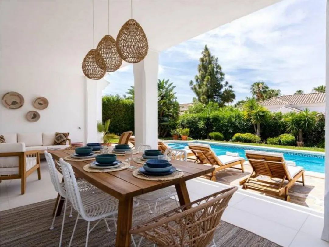 Casa adosada en  Avenida del Cortijo 5 - Foto 2