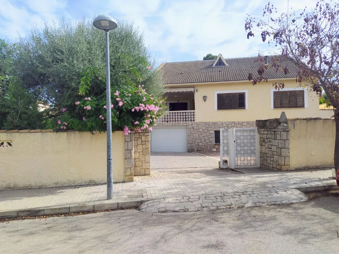 Chalet en  Carrer 413 3