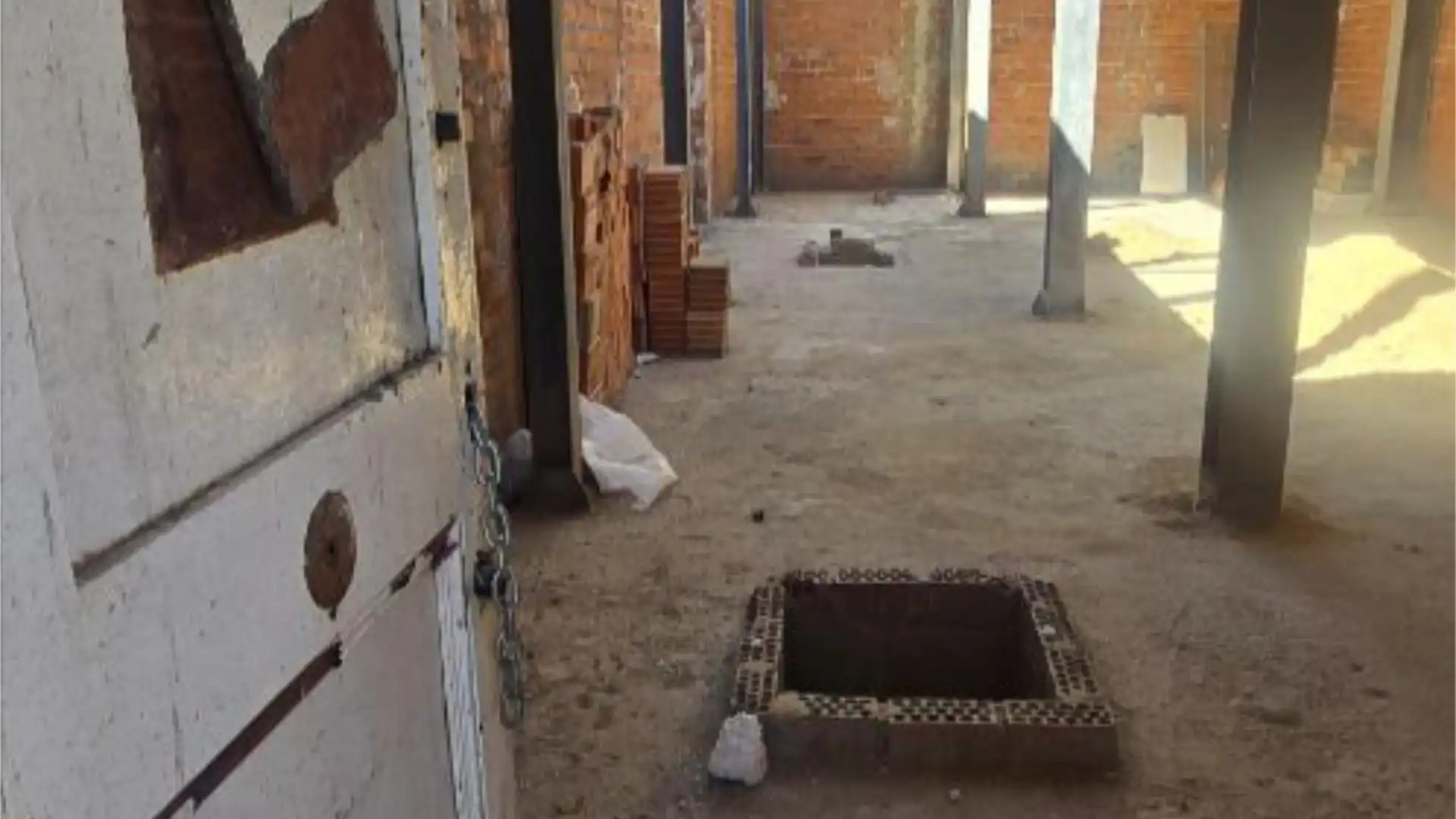 Casa adosada en  Calle Antón Ruiz 8 - Foto 3